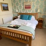 Plumpton Court