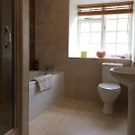 Plumpton Court بيت ضيافة 4*