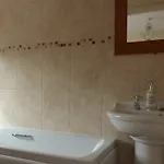 بيت ضيافة Plumpton Court 4*