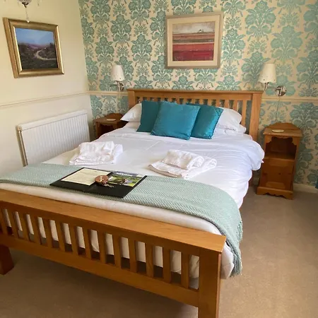Plumpton Court