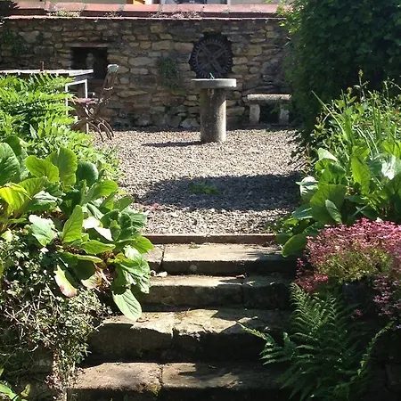 Plumpton Court 4*