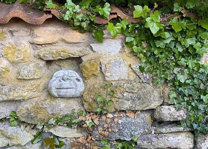 Plumpton Court Guest house