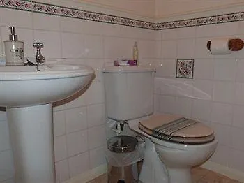 Plumpton Court 4*